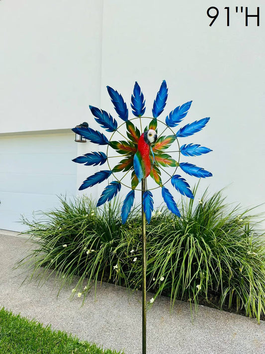 28-042 - Macaw Stake Spinner