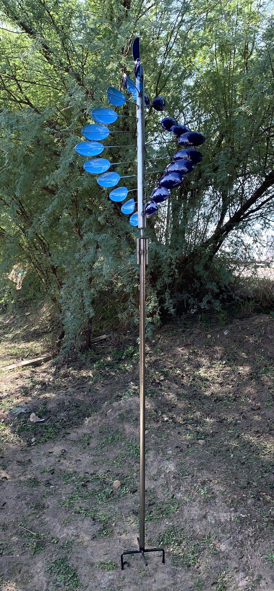 28-046 - Blue Vertical Spinner