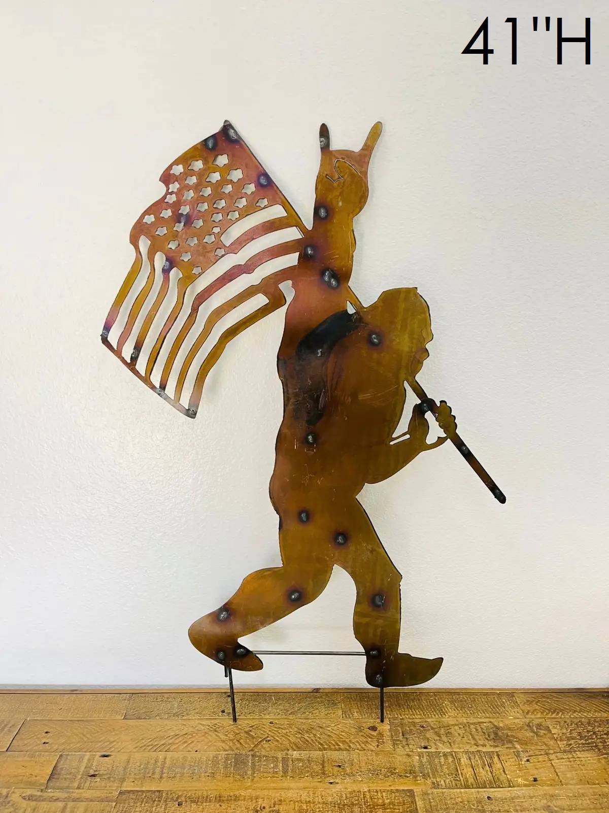 30-807 - Bigfoot with Flag