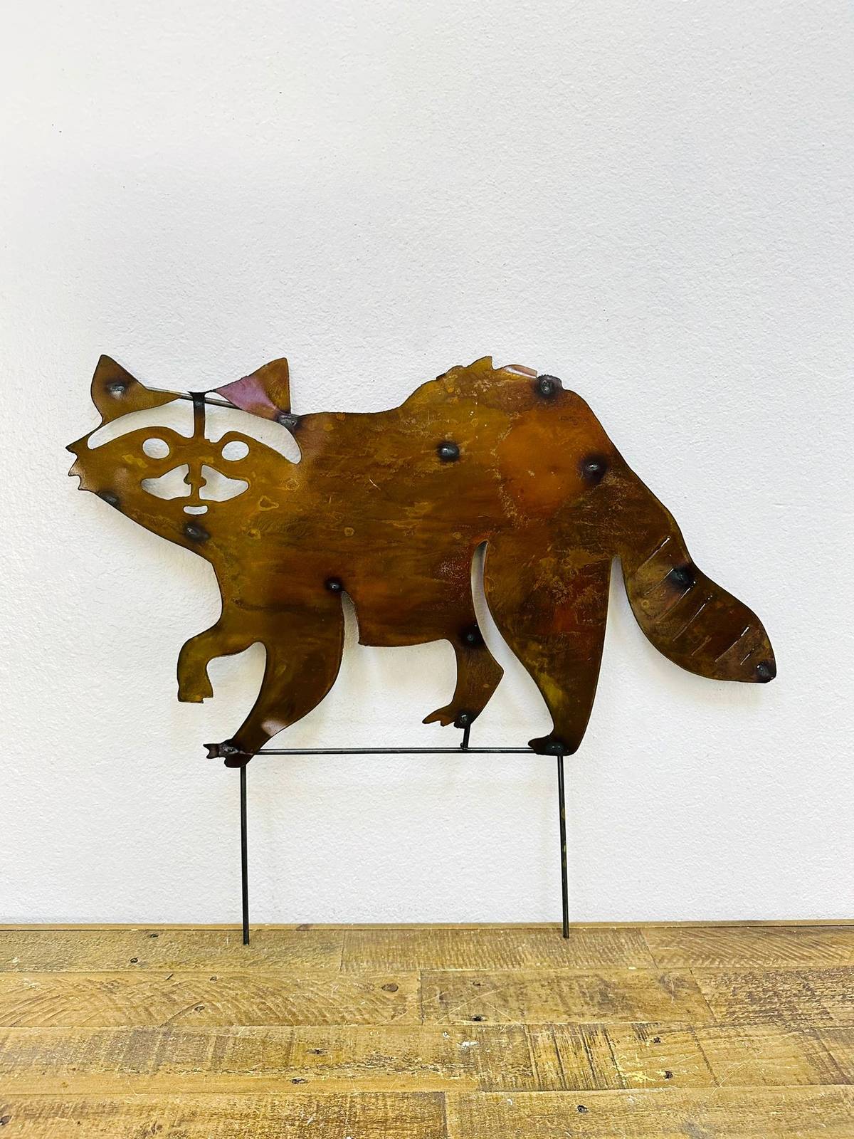 30-855 - Rustic Raccoon Stake