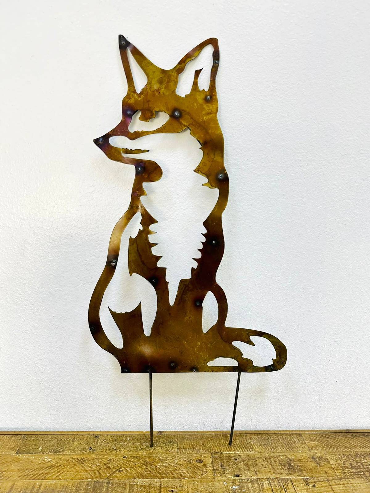 30-861 - Rustic Fox Stake