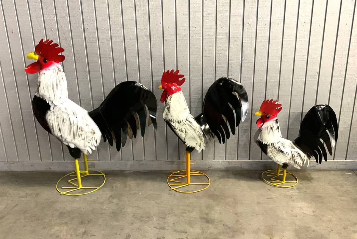 34-040 - 39" White and Black Rooster