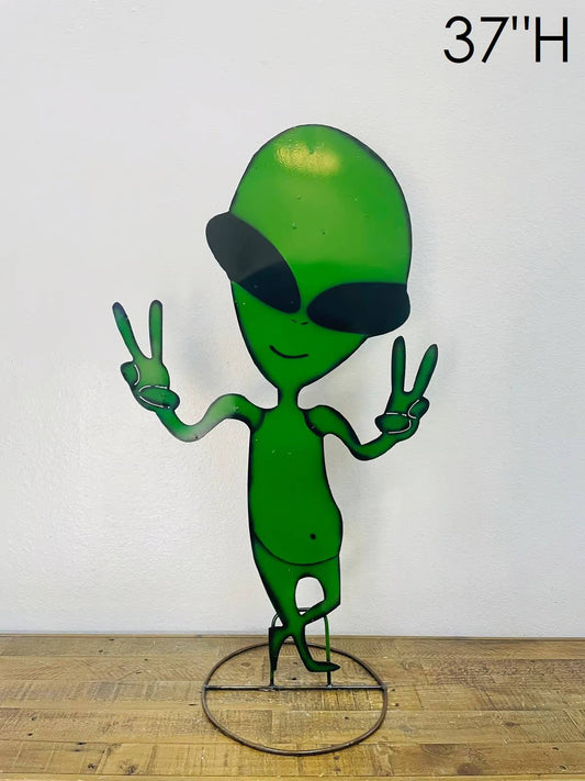 30-826 - Green Alien